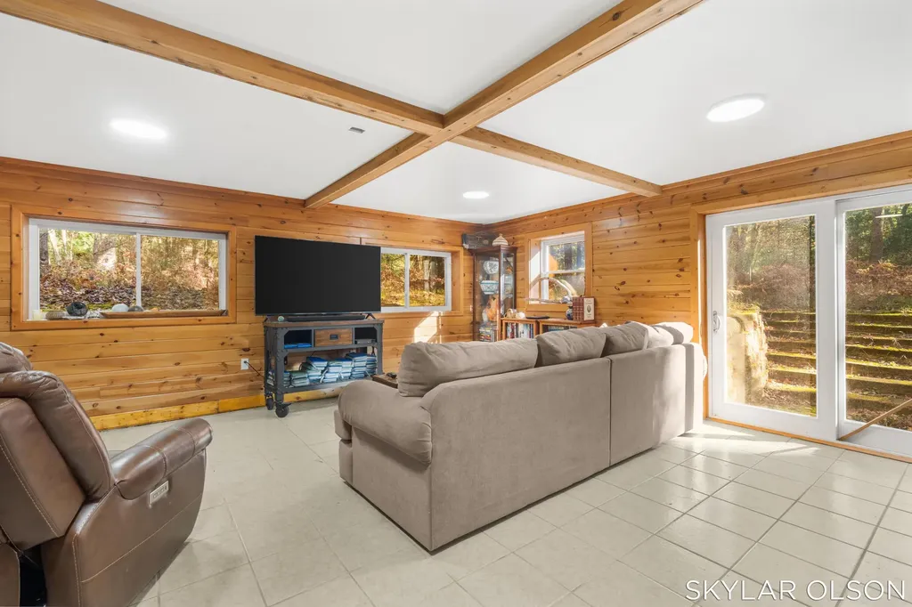 10711 N Tuttle Road Unknown City MI 49411