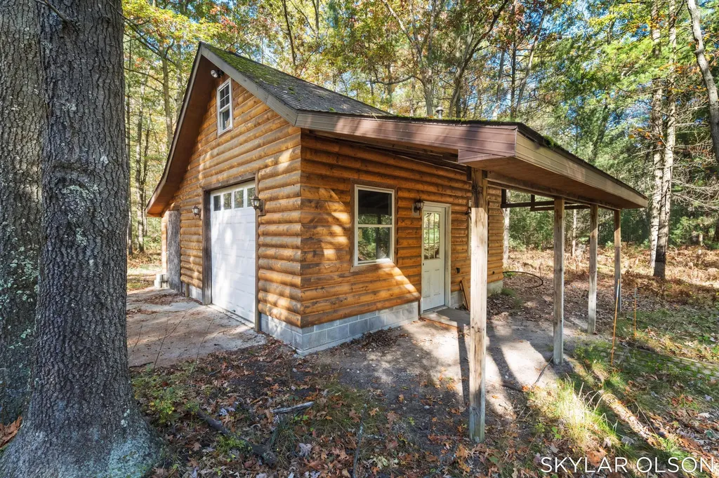 10711 N Tuttle Road Unknown City MI 49411
