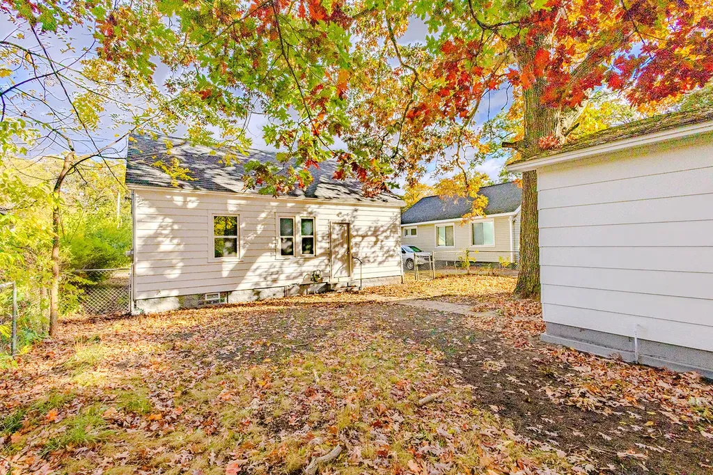 2525 Reynolds Street Muskegon Heights City MI 49444
