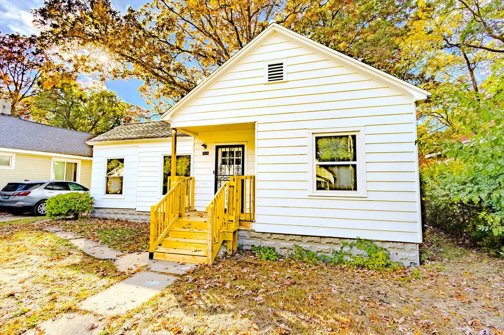 2525 Reynolds Street Muskegon Heights City MI 49444