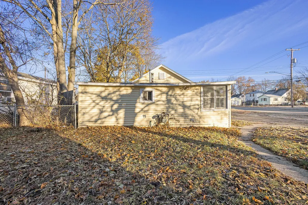 2209 Hughes Avenue Norton Shores City MI 49441