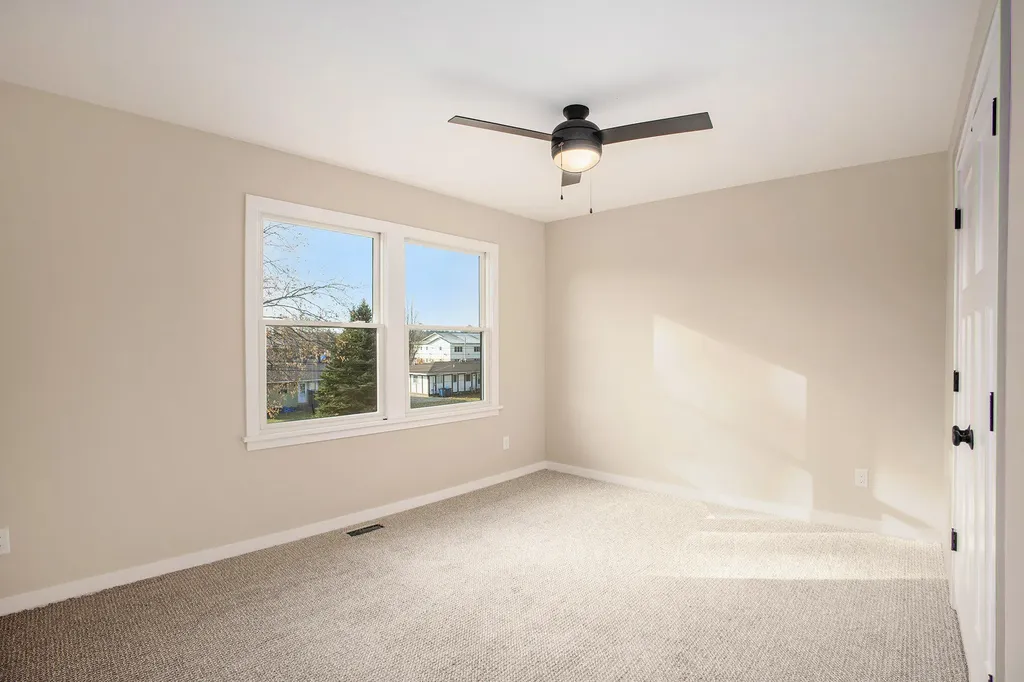 1032 Arlington Avenue Grand Haven City MI 49417