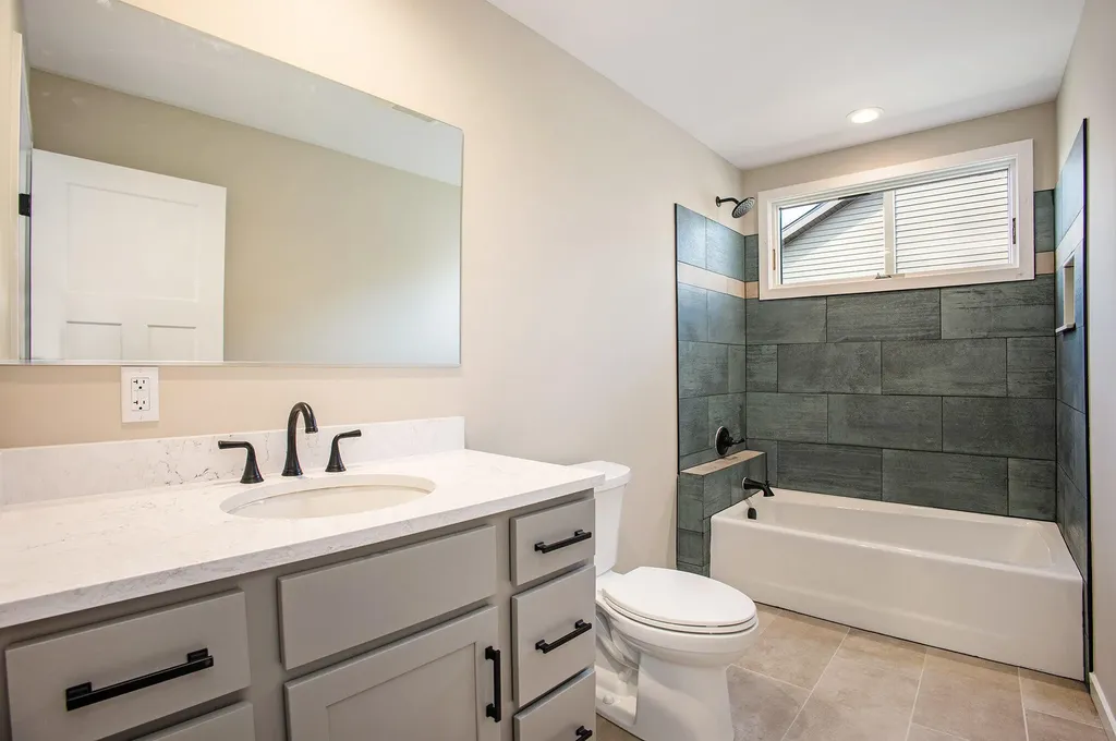 1032 Arlington Avenue Grand Haven City MI 49417