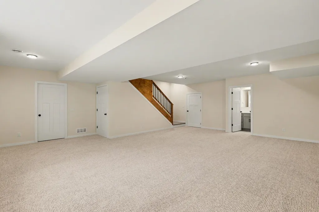 1032 Arlington Avenue Grand Haven City MI 49417