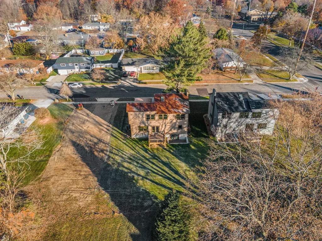 1032 Arlington Avenue Grand Haven City MI 49417