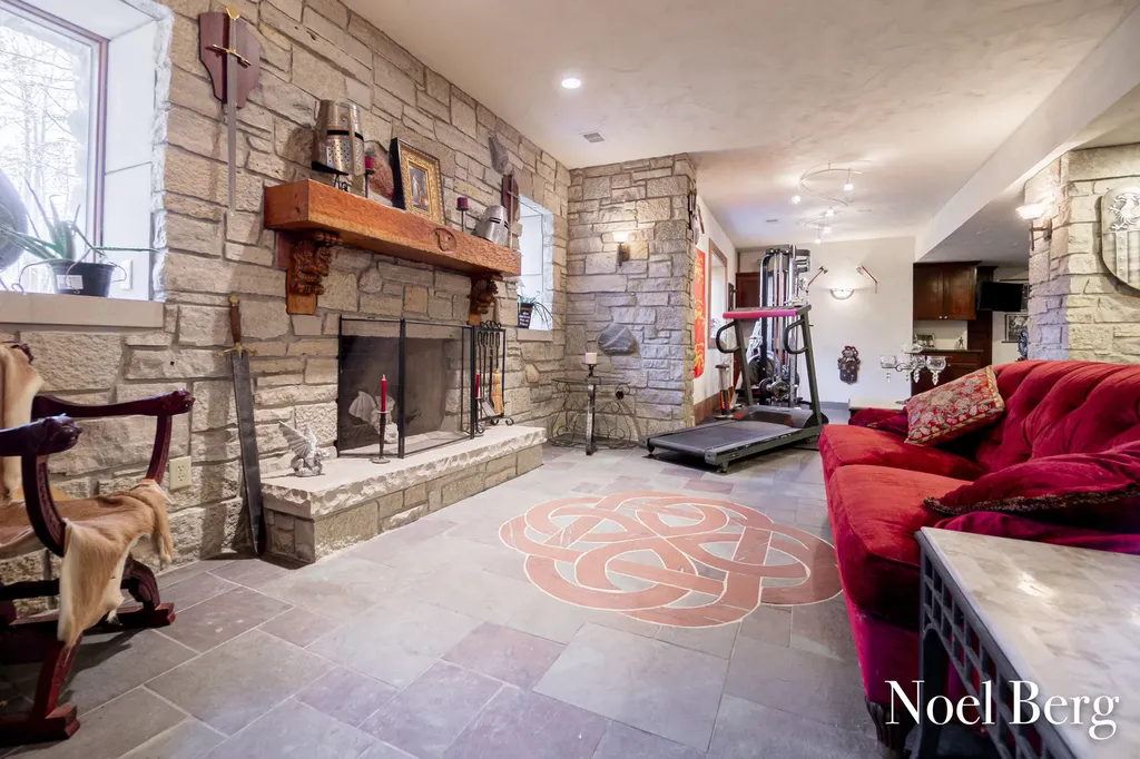 2303 38th Street Valley Township MI 49010