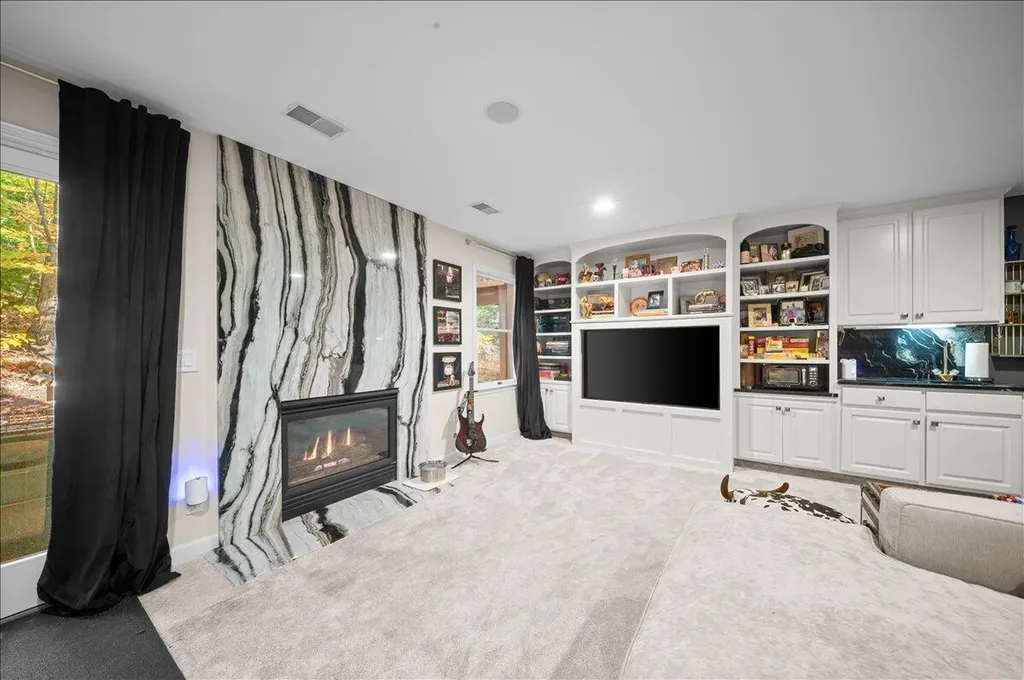 17711 Cobblefield Lane Spring Lake Township MI 49456