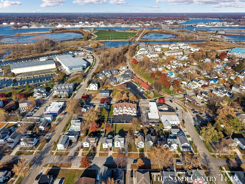 317 Elliott Avenue Grand Haven City MI 49417