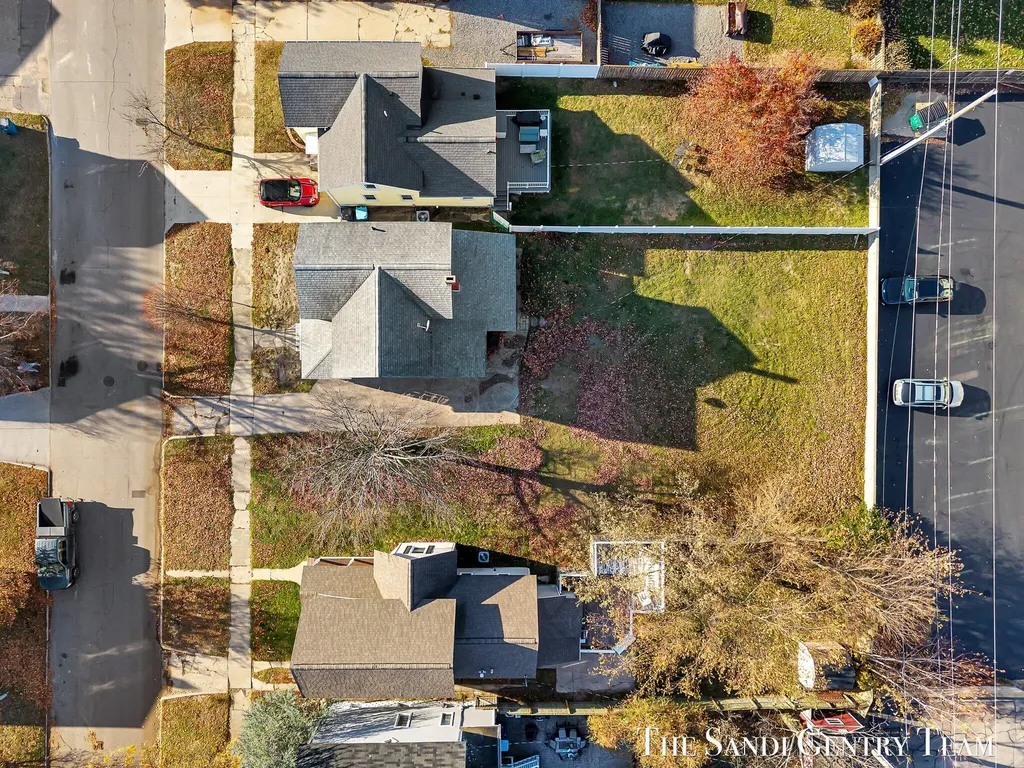 317 Elliott Avenue Grand Haven City MI 49417