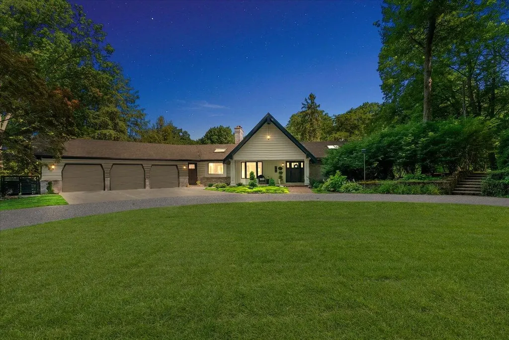955 Kenwood Drive Holland City MI 49423