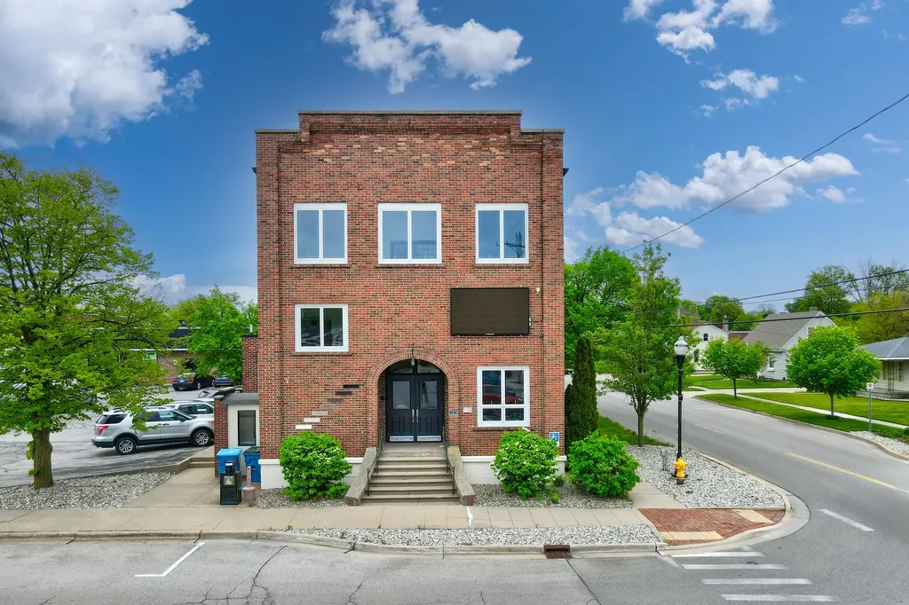 116 S Jackson Street Spring Lake Village MI 49456