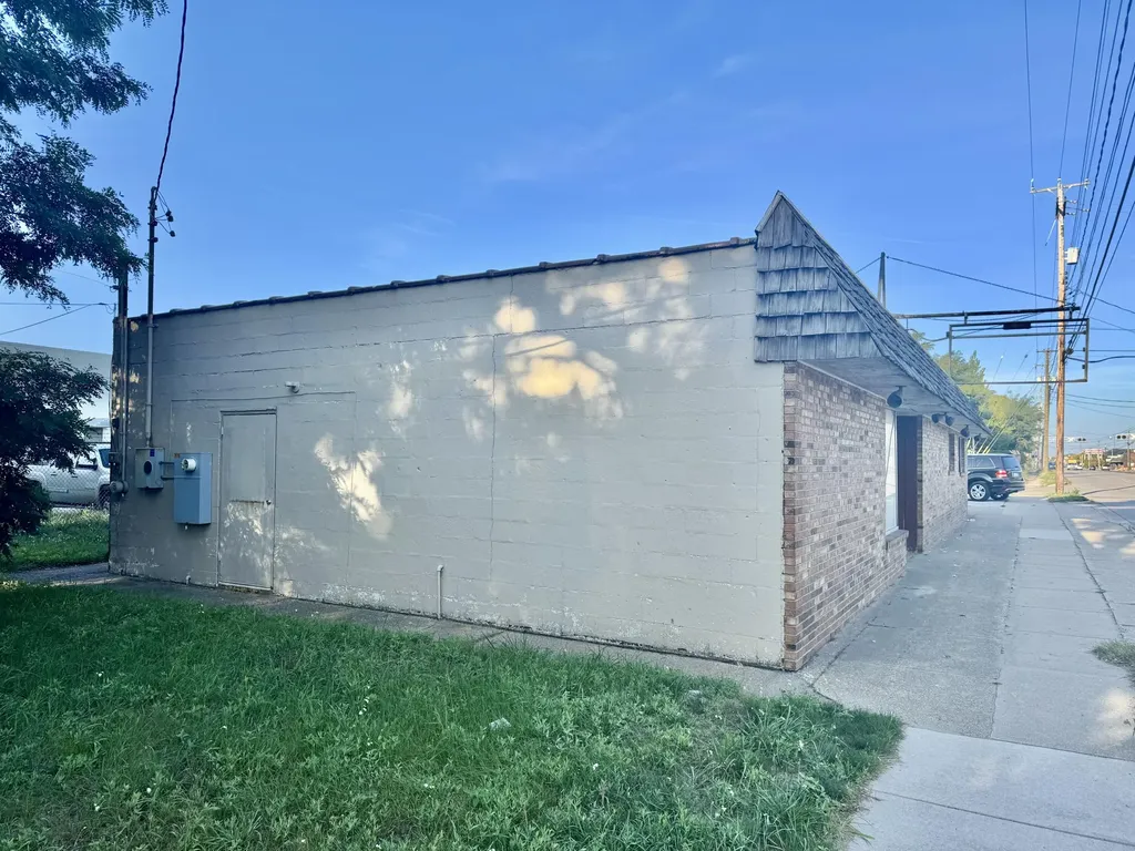 375 W Sherman Boulevard Muskegon Heights City MI 49444