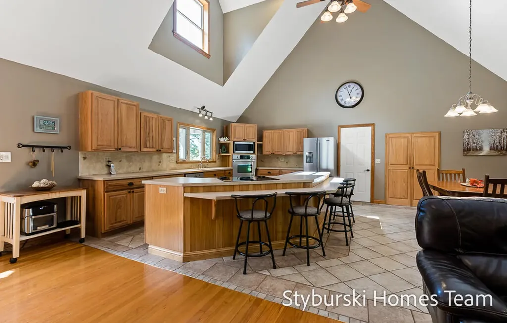 226 N 176th Avenue Leavitt Township MI 49459
