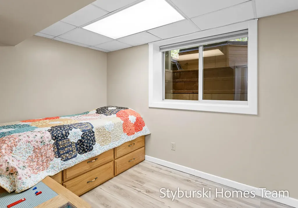 226 N 176th Avenue Leavitt Township MI 49459