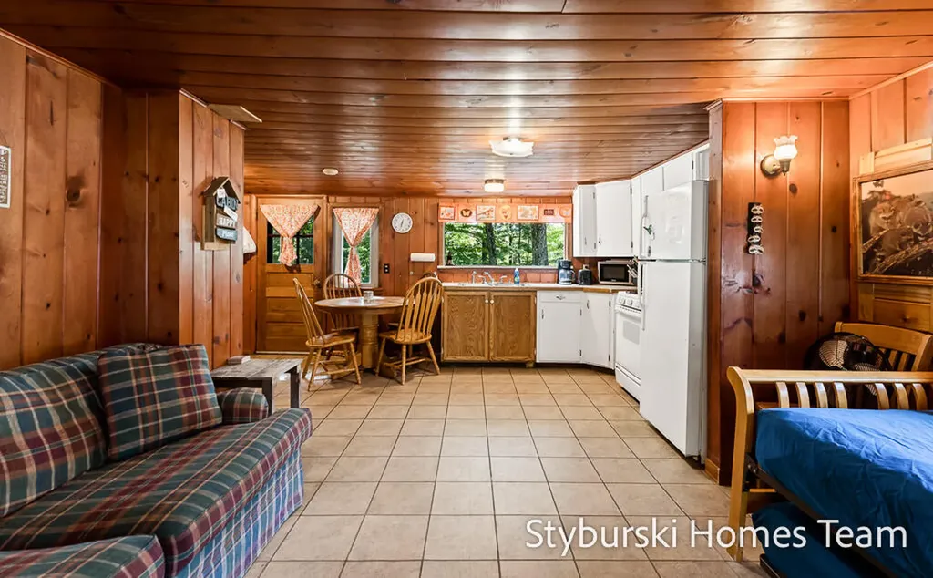 226 N 176th Avenue Leavitt Township MI 49459