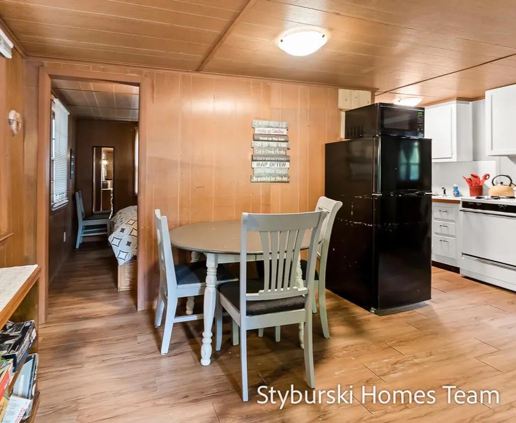 226 N 176th Avenue Leavitt Township MI 49459