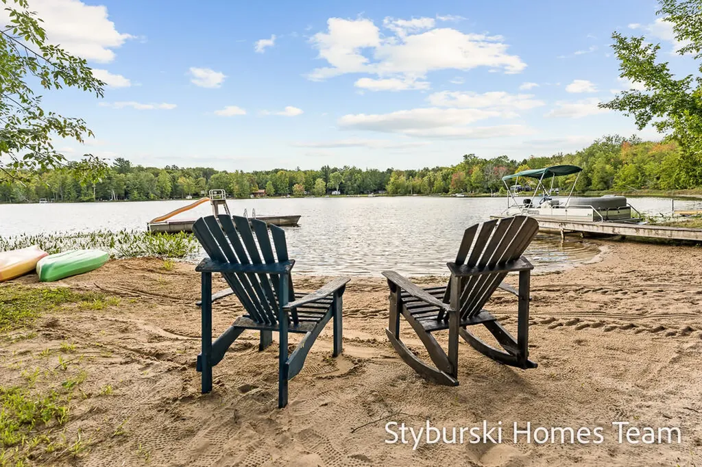 226 N 176th Avenue Leavitt Township MI 49459