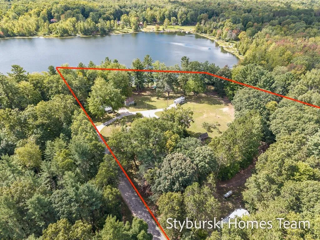 226 N 176th Avenue Leavitt Township MI 49459