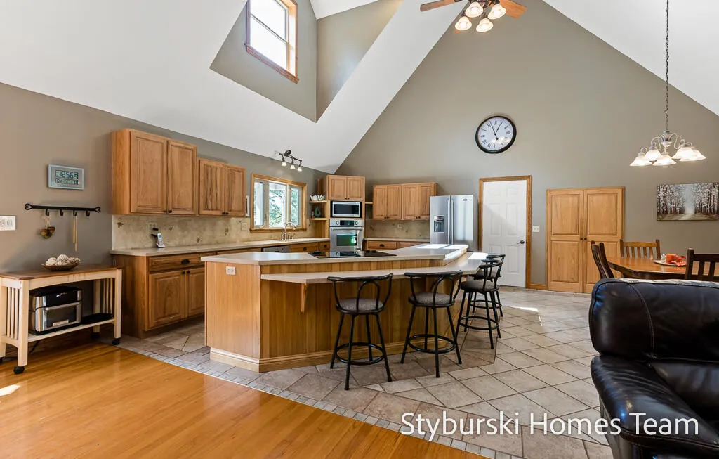 226 N 176th Avenue Leavitt Township MI 49459