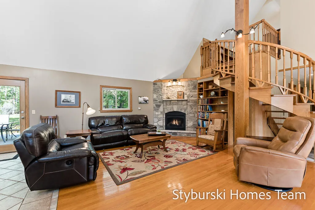 226 N 176th Avenue Leavitt Township MI 49459
