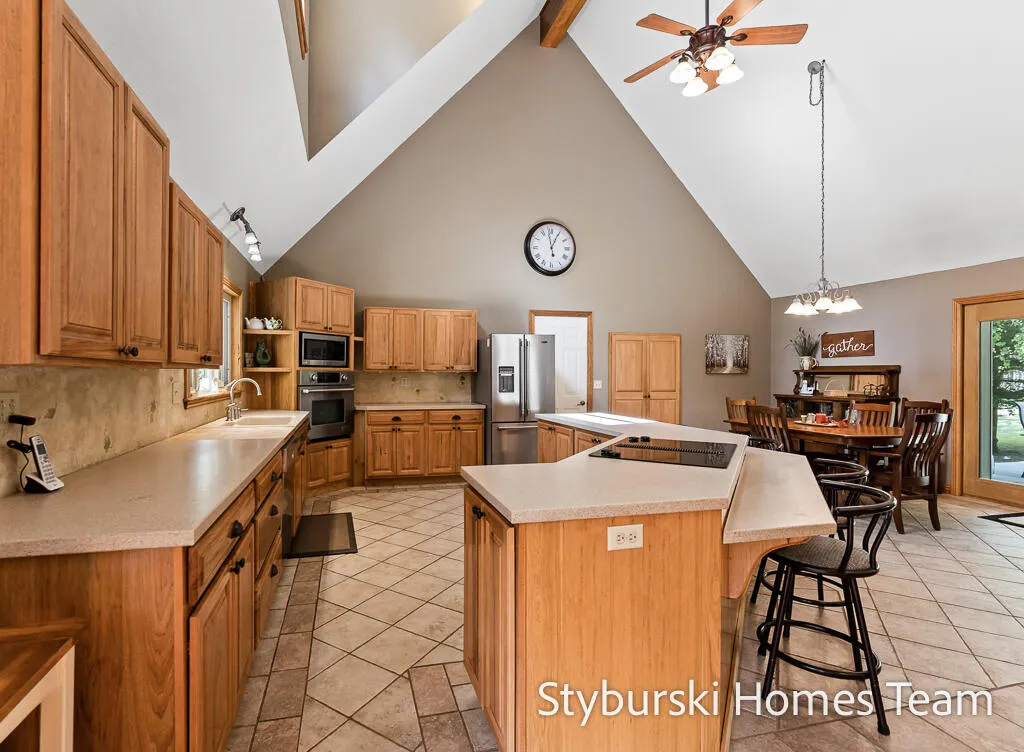 226 N 176th Avenue Leavitt Township MI 49459