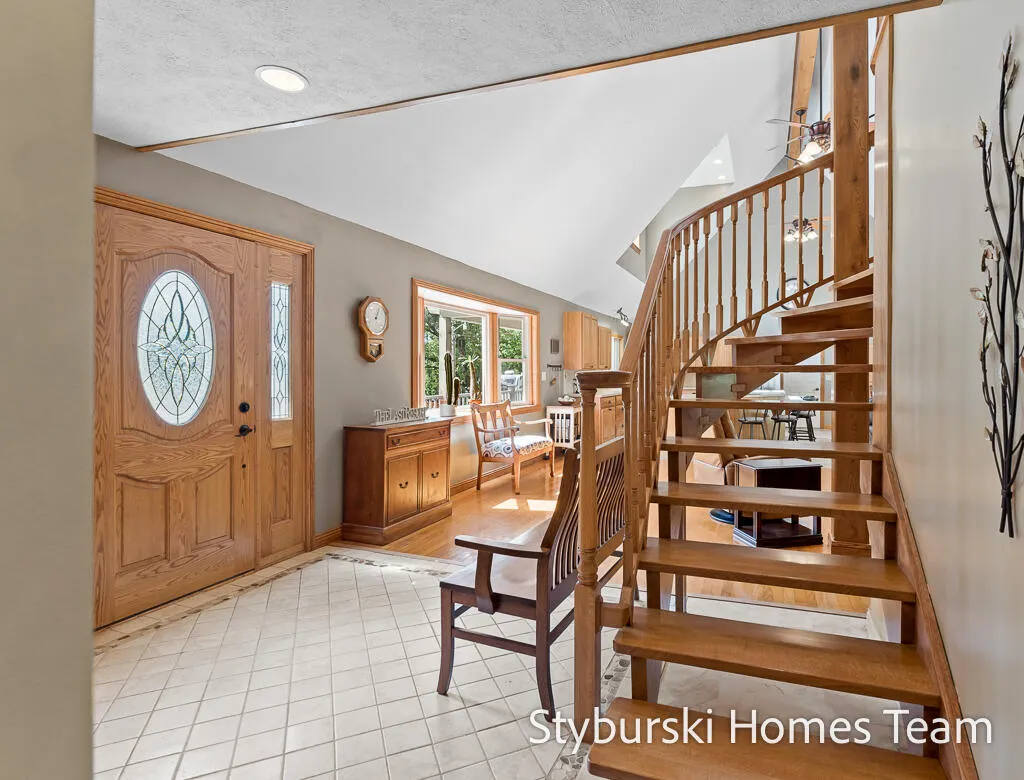 226 N 176th Avenue Leavitt Township MI 49459
