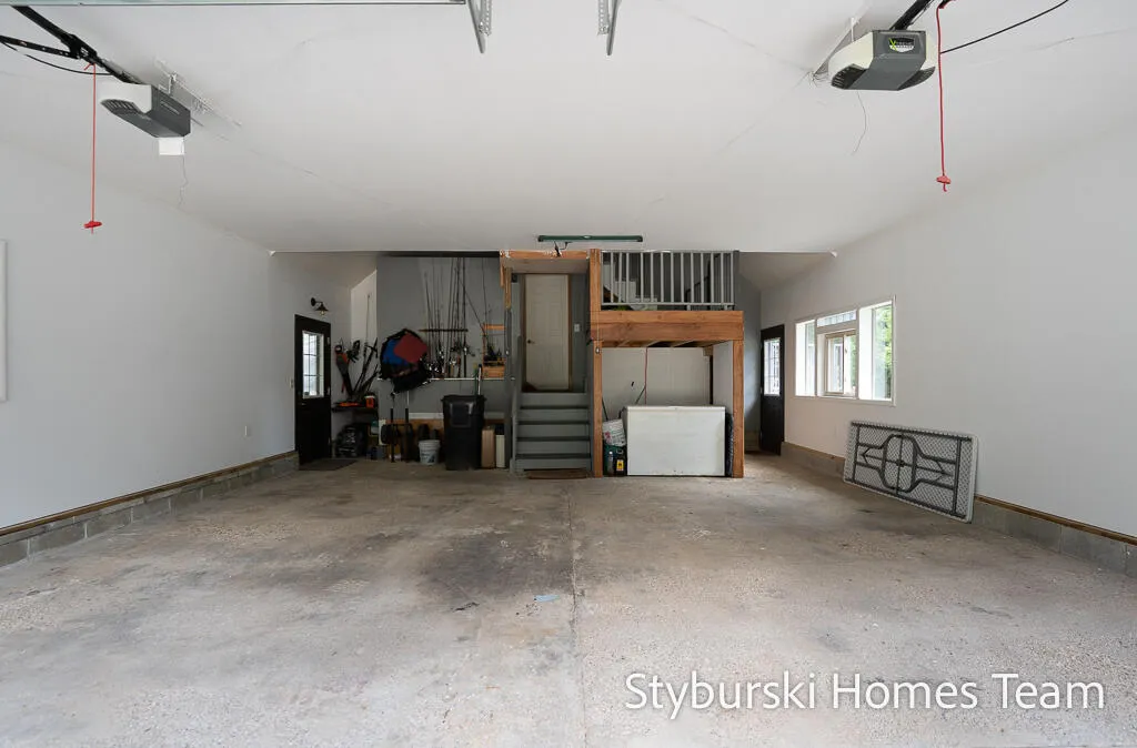 226 N 176th Avenue Leavitt Township MI 49459