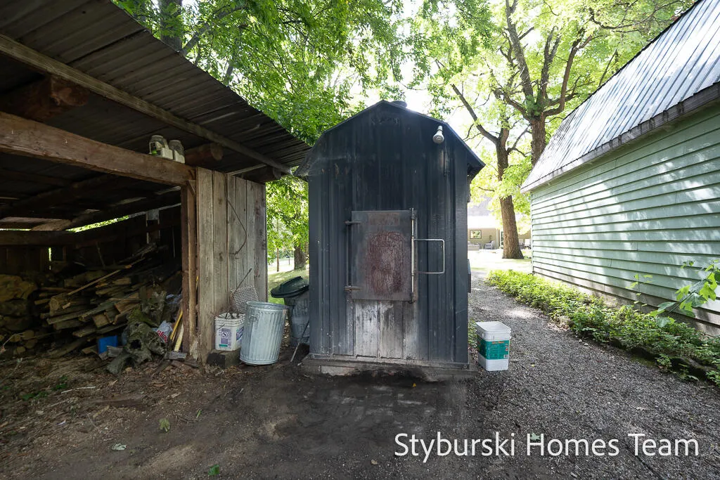 226 N 176th Avenue Leavitt Township MI 49459