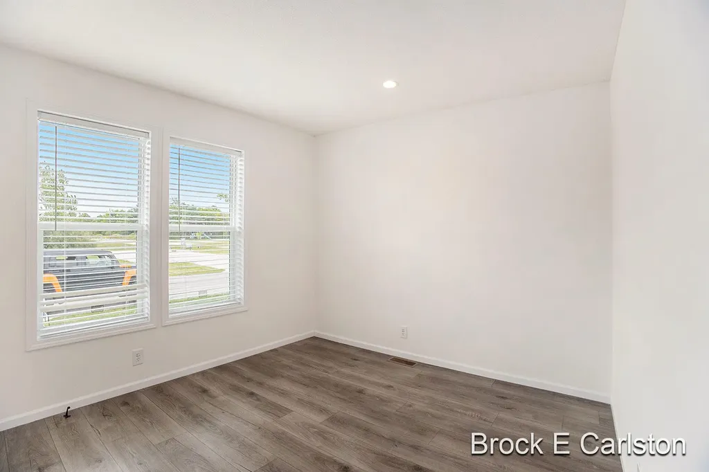 1283 E Ellis Road Norton Shores City MI 49441