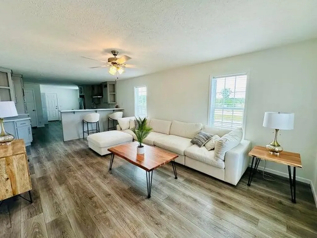 1283 E Ellis Road Norton Shores City MI 49441