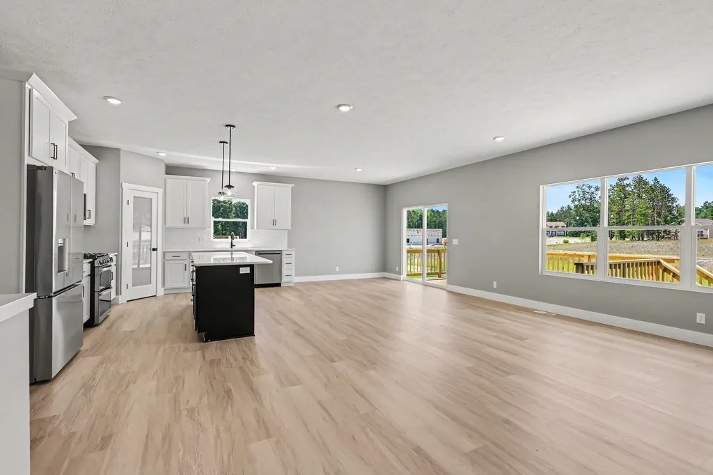 6301 Sturgeon Run Fruitport Charter Township MI 49444