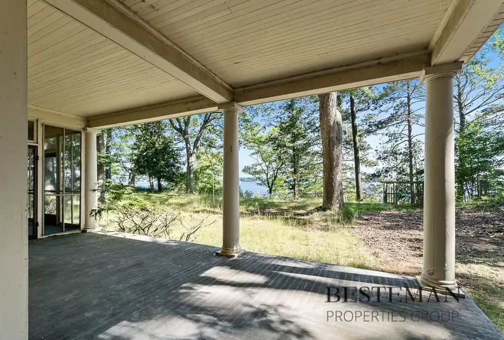 5795 Old Channel Trail Montague Township MI 49437