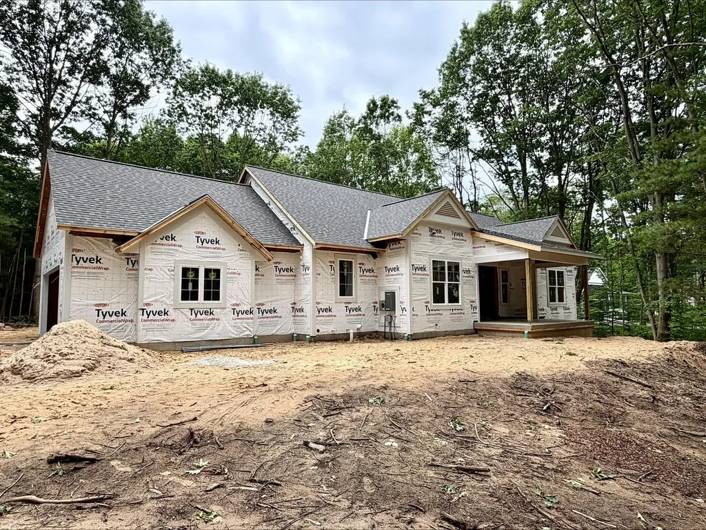 76757 Wood Crest Court South Haven Charter Township MI 49090