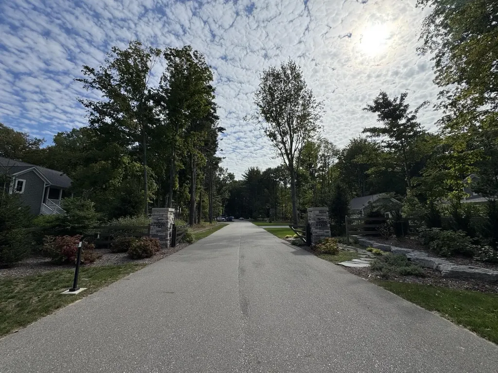 76757 Wood Crest Court South Haven Charter Township MI 49090