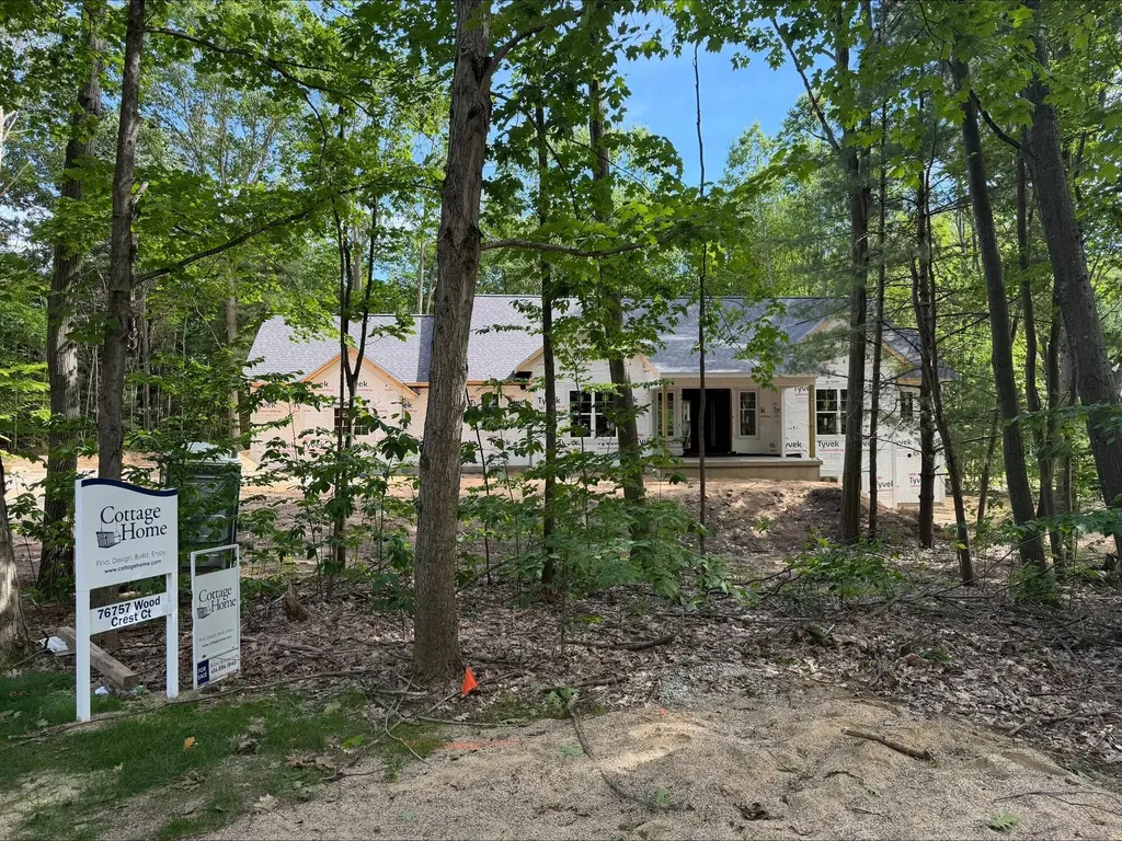 76757 Wood Crest Court South Haven Charter Township MI 49090
