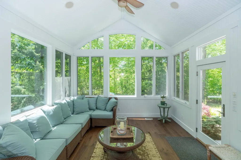 10543 Lakeshore Drive Grand Haven Charter Township MI 49460