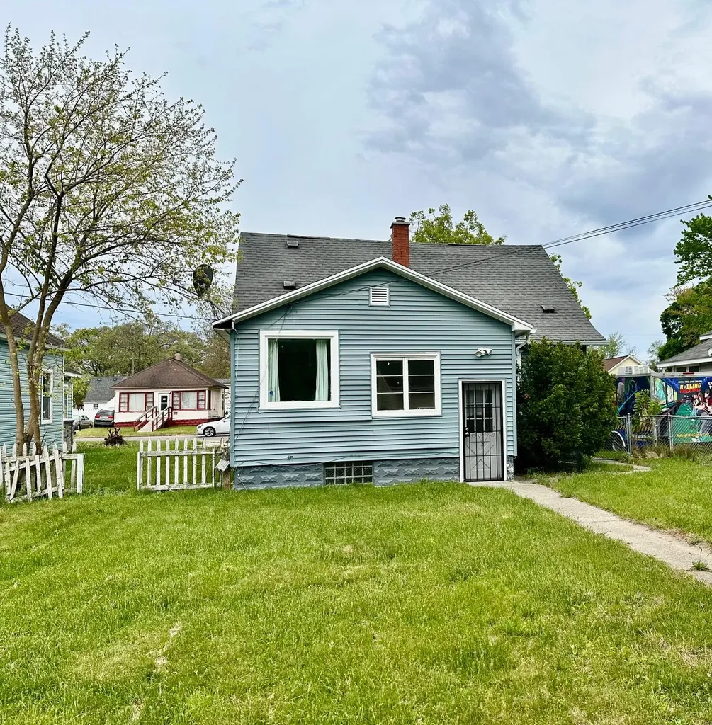 2128 Hoyt Street Muskegon Heights City MI 49444