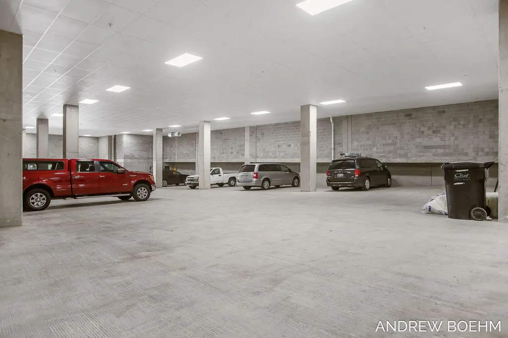 159 S River Avenue Holland City MI 49423