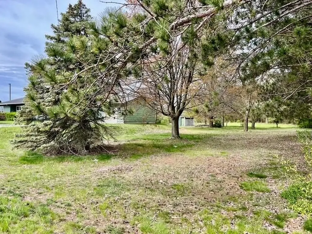 4895 Harvey Street Norton Shores City MI 49444