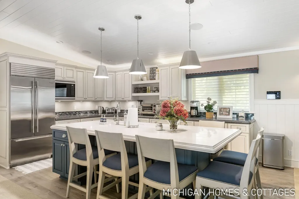 229 Norwood Avenue Park Township MI 49424