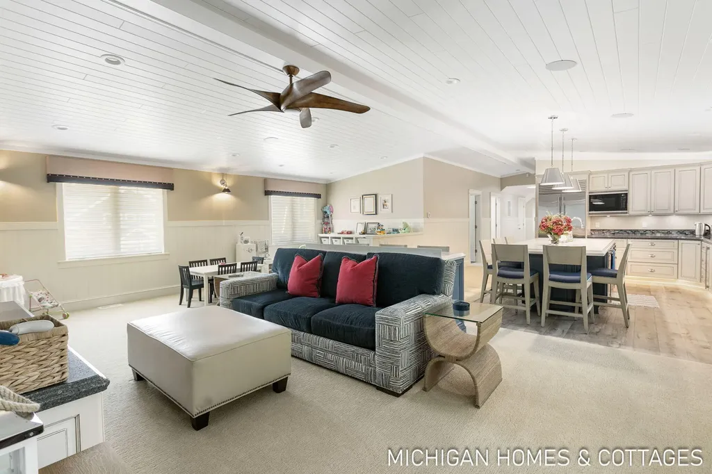 229 Norwood Avenue Park Township MI 49424