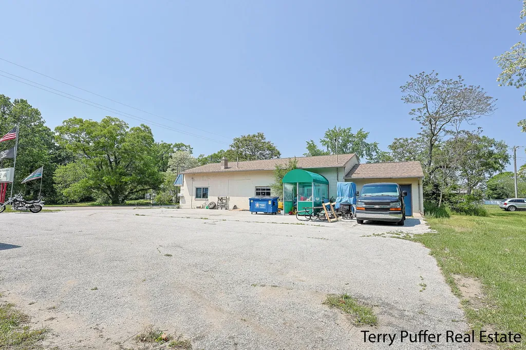 548 S Getty Street Muskegon City MI 49442