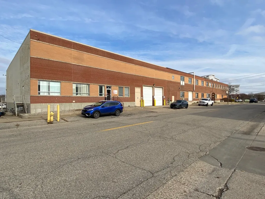 147 E 6th Street Holland City MI 49423