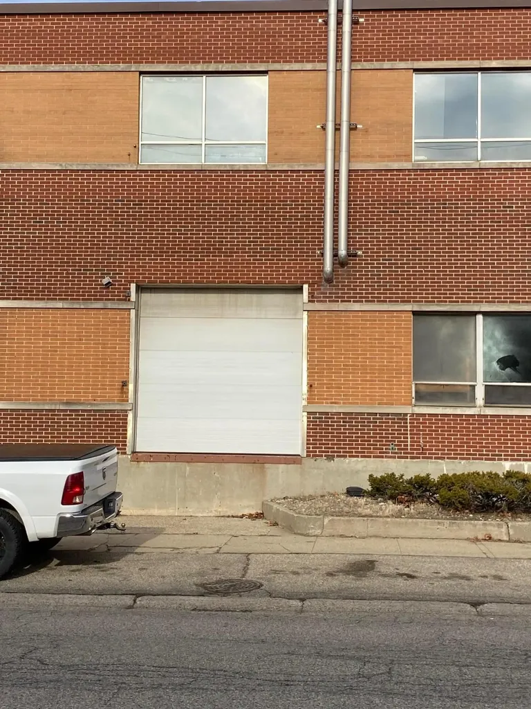 147 E 6th Street Holland City MI 49423