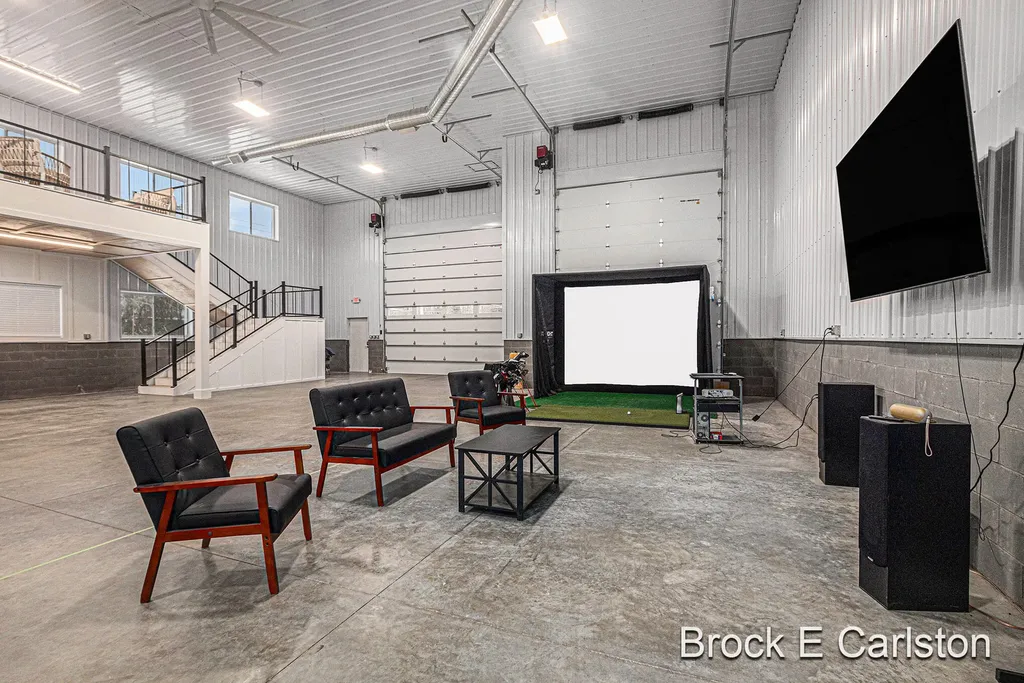 1054 W Sherman Boulevard Muskegon City MI 49441