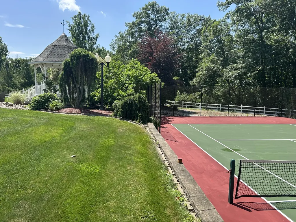3550 64th Avenue Zeeland Charter Township MI 49464