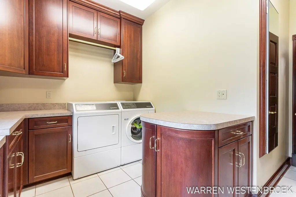 3550 64th Avenue Zeeland Charter Township MI 49464
