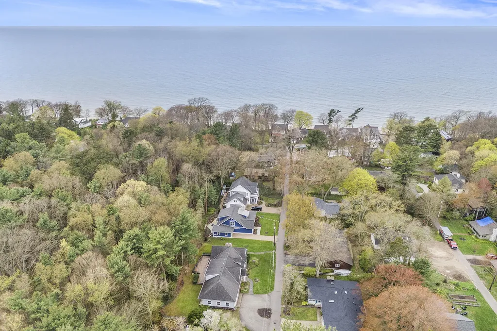 17226 South Street Park Township MI 49424