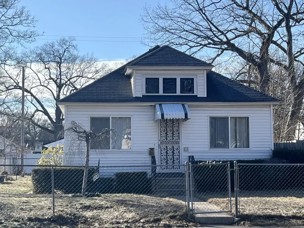 2525 & 2529 Riordan Street Muskegon Heights City MI 49444