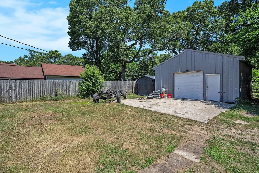 2982 Mcdermott Street Norton Shores City MI 49444